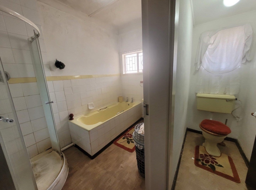 5 Bedroom Property for Sale in Dan Pienaar Free State
